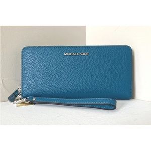 New Michael Kors Jet Set Large Travel Continental wallet Leather Lagoon